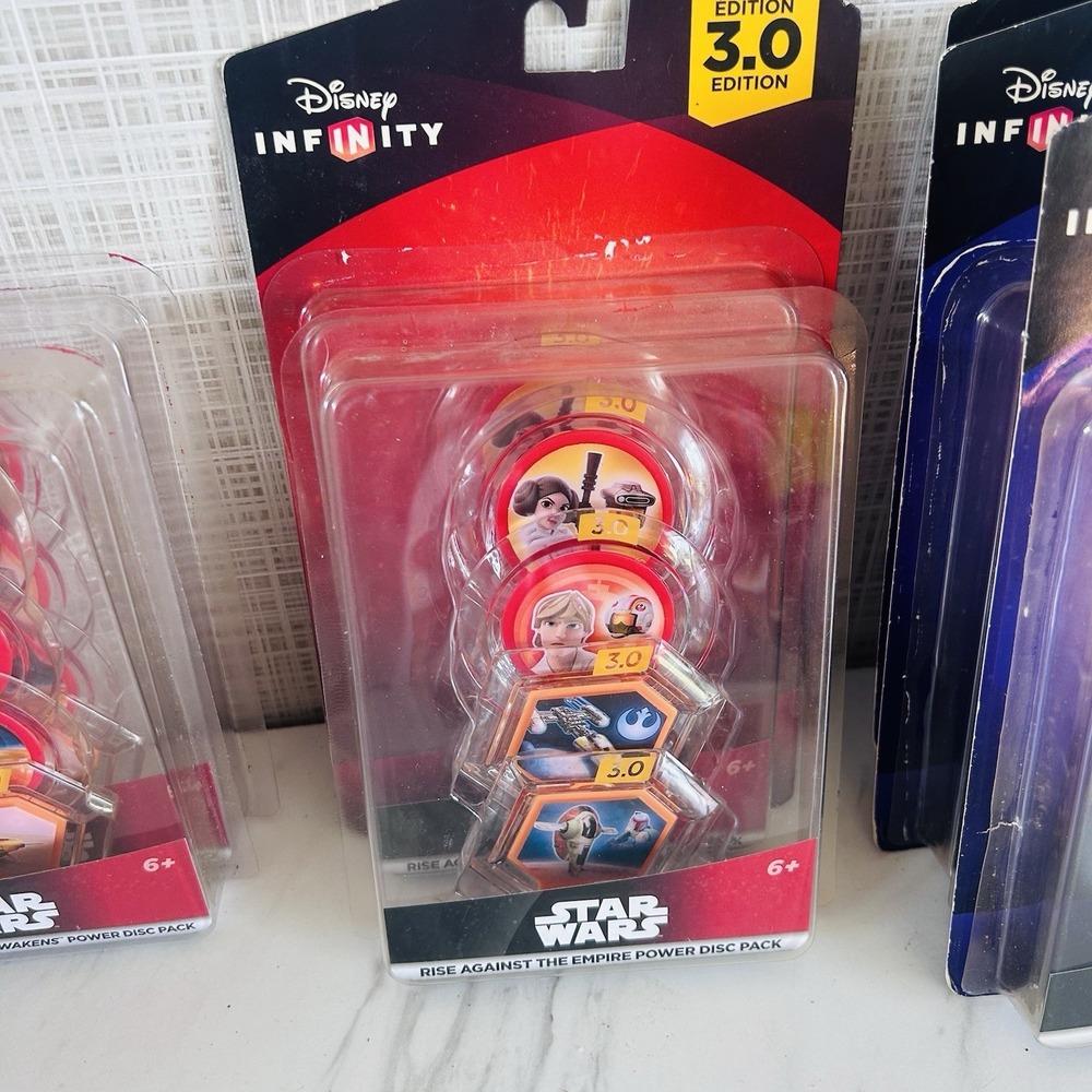 Disney Infinity 3.0 Power Discs 72 Discs Star Wars Tomorrow Land Lot of 18 Packs - Picture 6 of 12
